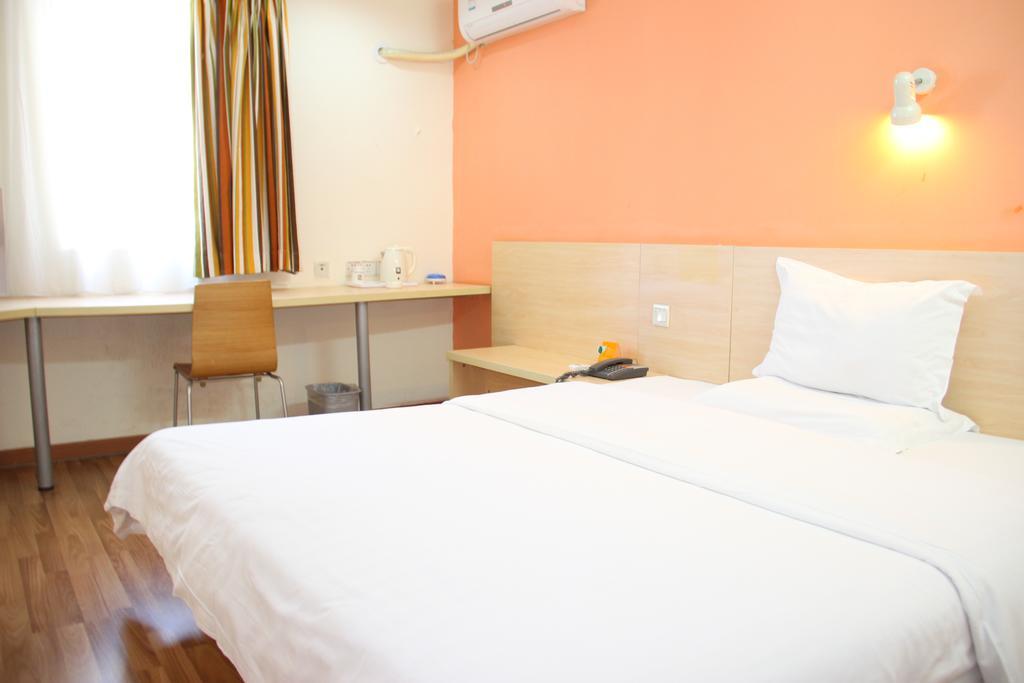 7Days Premium Guangzhou Tianhe Shipaiqiao Hotel Værelse billede