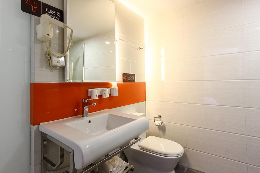 7Days Premium Guangzhou Tianhe Shipaiqiao Hotel Eksteriør billede